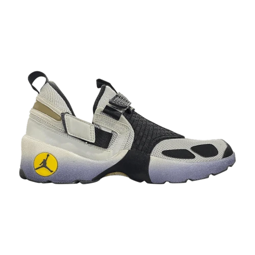 Jordan Trunner LX 'Black Neutral Grey'