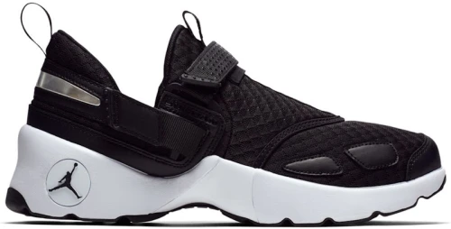 Jordan Trunner LX Black White Sole