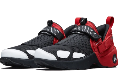 Jordan Trunner LX Black Red (2017)