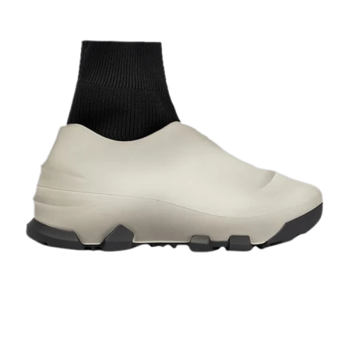 Givenchy Monumental Mallow High Cream Black