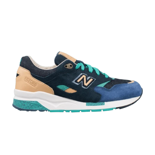 New Balance 1600 Social Status Winter at the Hamptons