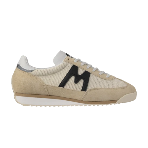 Karhu Mestari 'Boulder Jet Black'