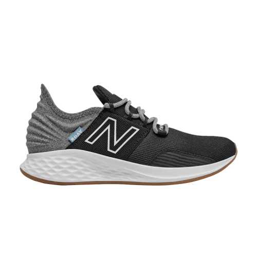 (GS) New Balance Fresh Foam Roav 'Tee Shirt - Black Light Aluminum'