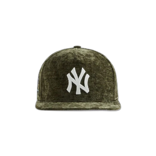 Kith & New Era For The New York Yankees Chenille 9Fifty A-Frame Snapback 'Laurel'