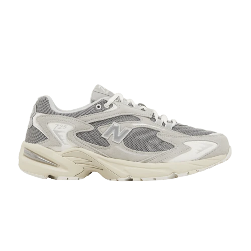 New Balance 725 Light Grey