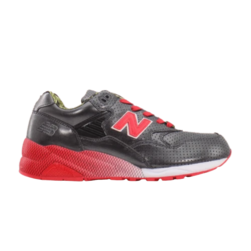 New Balance MT580 Stussy mad HECTIC Undefeated Full Metallic Jacket Black Red