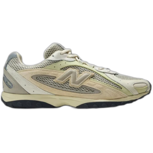 New Balance 204L AURALEE Cream