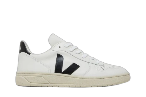 Veja V-10 'Extra White Black'