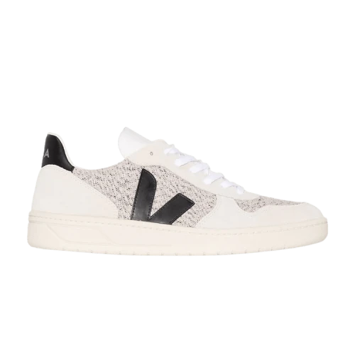 Veja V-10 'Flannel Snow Black'