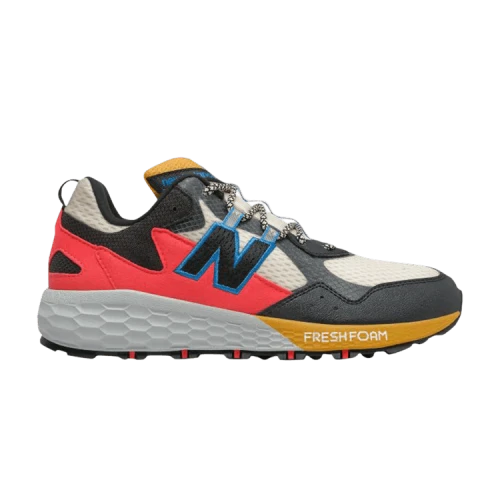 New Balance Fresh Foam Crag v2 Trail 'Black Red' (Women's)