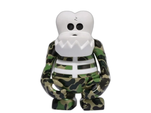 BAPE Bounty Hunter Skull-Kun Special Figure Green
