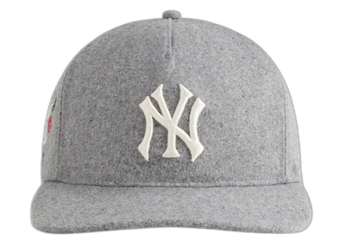 Kith & '47 The New York Yankees Wool Rose Hitch Snapback Statue