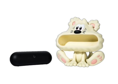 Verdy x Beats Pill Vear Statue Speaker
