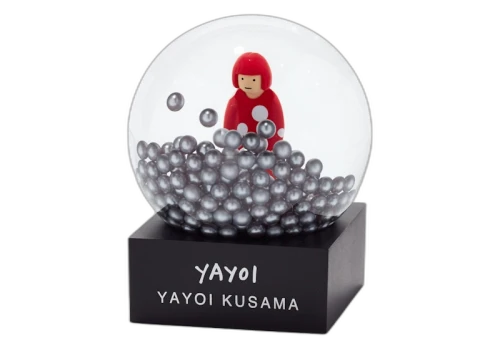 Yayoi Kusama Yayoi Snowglobe